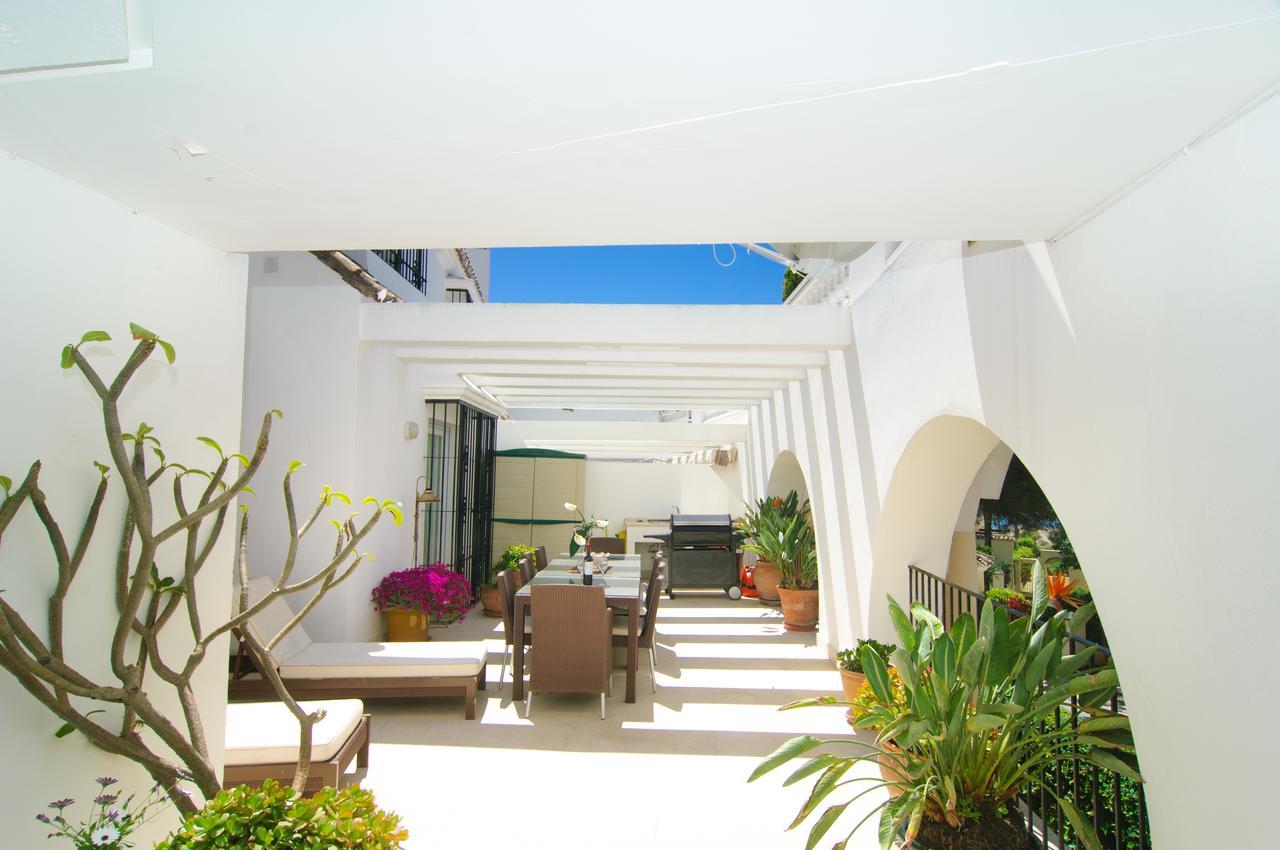 White Pearl * Marbella