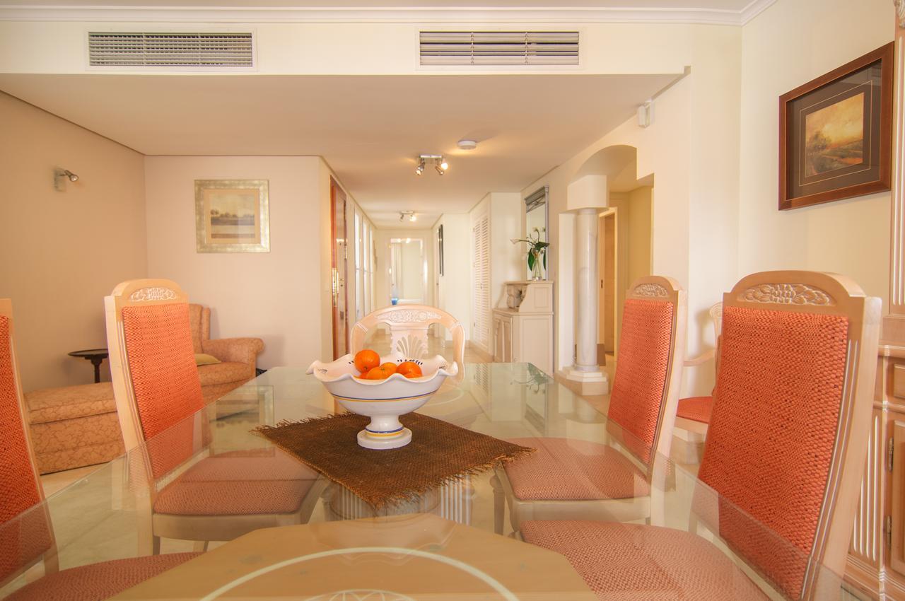 White Pearl Marbella